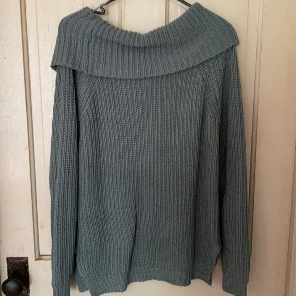 Sweater - Picture 5 of 5